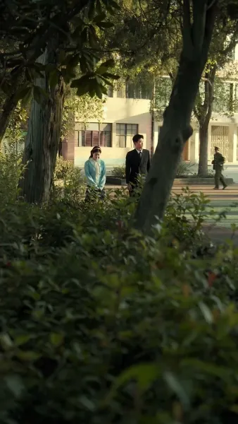 โบกมือลารักไร้ค่า