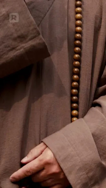 หญิงสาวผู้นำโชค