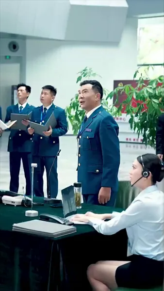 นักบินวัย 8 ขวบ ช่วยเครื่องบินรอด​