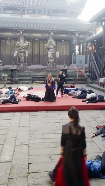 (พากย์เสียง) หญิงงามผู้พิทักษ์