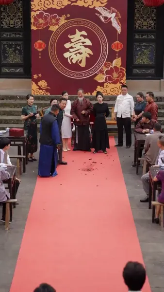 (พากย์เสียง) หญิงงามผู้พิทักษ์