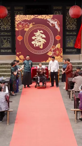 (พากย์เสียง) หญิงงามผู้พิทักษ์