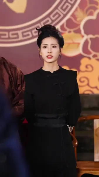 (พากย์เสียง) หญิงงามผู้พิทักษ์