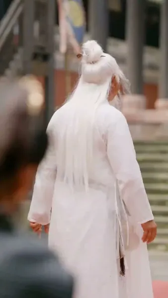 (พากย์เสียง) หญิงงามผู้พิทักษ์