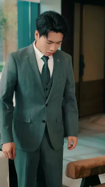 หนี้รักใต้เงาจันทร์