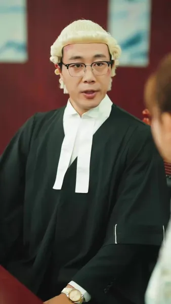 ยอดทนายขอท้าชน