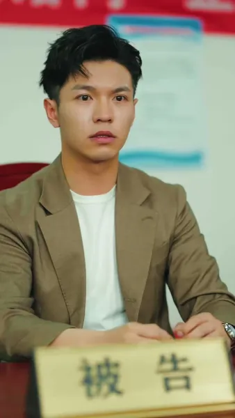 ยอดทนายขอท้าชน