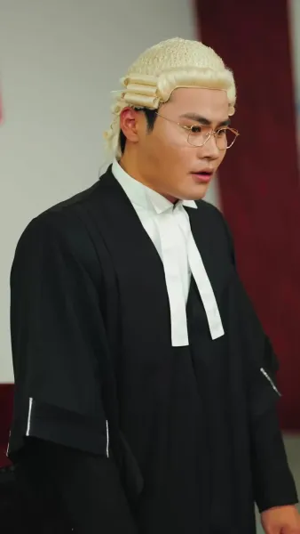 ยอดทนายขอท้าชน