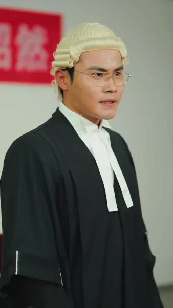 ยอดทนายขอท้าชน