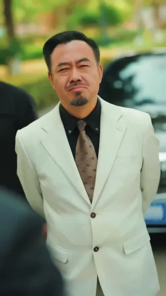 ยอดทนายขอท้าชน