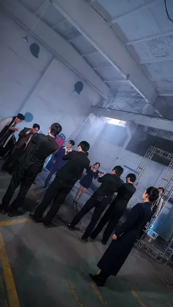 สาวที่ไม่ให้ยุ่งกับ