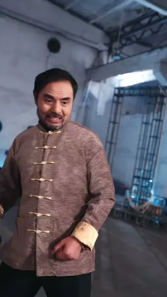 สาวที่ไม่ให้ยุ่งกับ