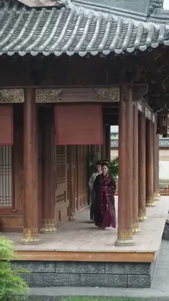 การก้าวขึ้นของสาวใช้ตระกูลขุนนาง