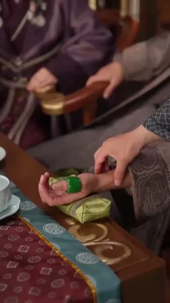 การก้าวขึ้นของสาวใช้ตระกูลขุนนาง