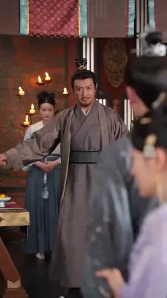 การก้าวขึ้นของสาวใช้ตระกูลขุนนาง