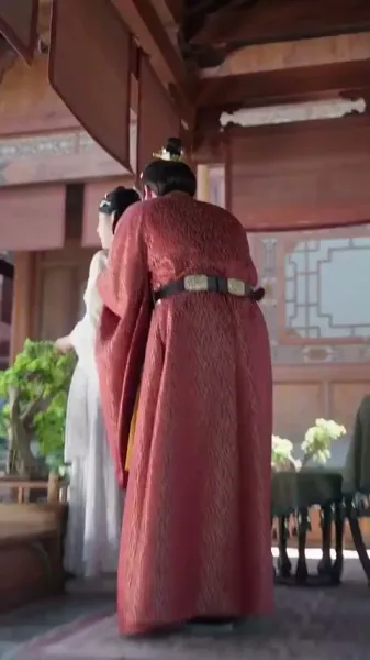 การก้าวขึ้นของสาวใช้ตระกูลขุนนาง