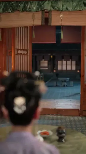 การก้าวขึ้นของสาวใช้ตระกูลขุนนาง