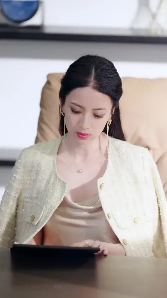 พ่อขาโหดกับลูกสาวจอมแก่น