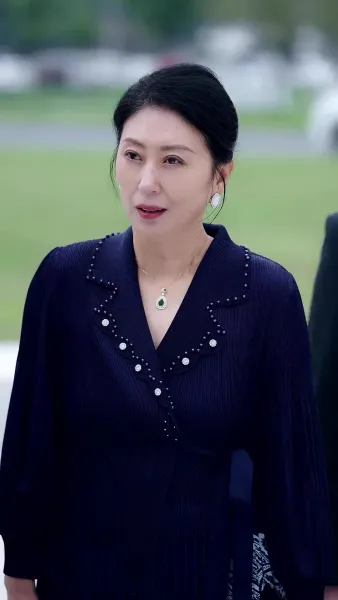 พ่อขาโหดกับลูกสาวจอมแก่น