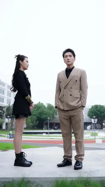 พ่อขาโหดกับลูกสาวจอมแก่น