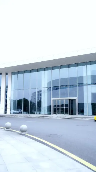 พ่อขาโหดกับลูกสาวจอมแก่น