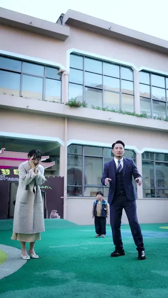 พ่อขาโหดกับลูกสาวจอมแก่น