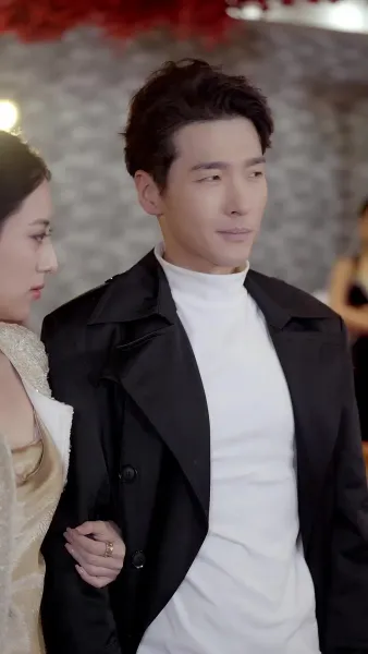 พ่อขาโหดกับลูกสาวจอมแก่น