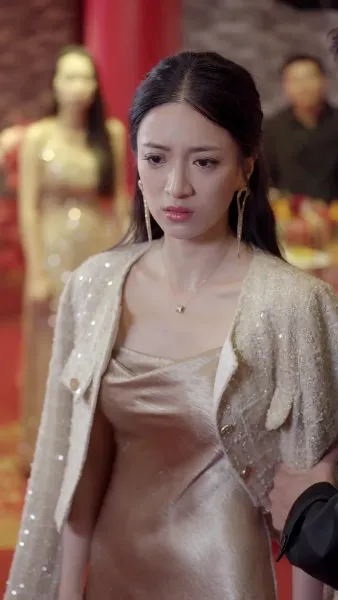 พ่อขาโหดกับลูกสาวจอมแก่น