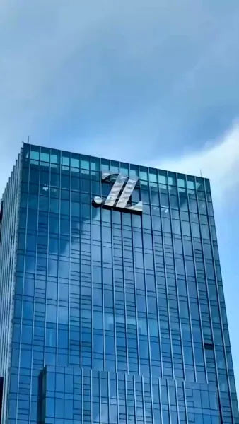 ลิขิตรักคล้องใจหนุ่มกรรมกร