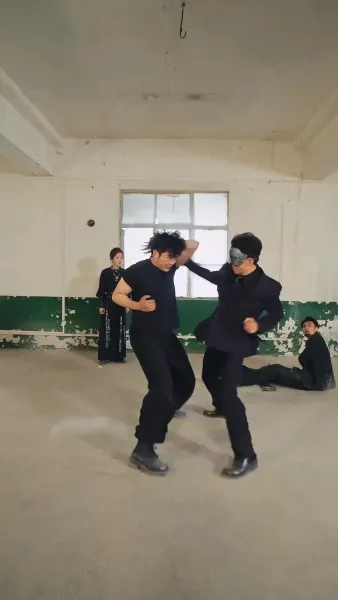 (พากย์เสียง)จอมยุทธ์เงา