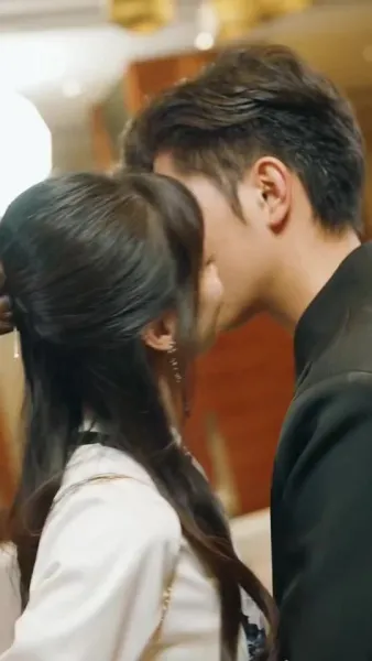 ตัวตนที่ซ่อนไว้ของเขา