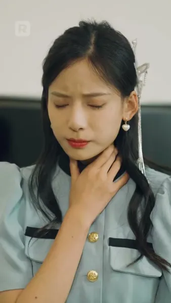 ตัวตนที่ซ่อนไว้ของเขา