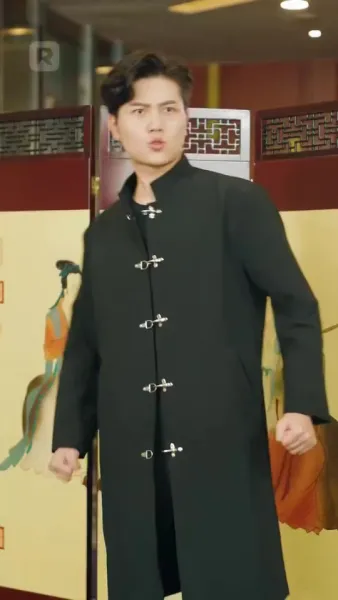 ตัวตนที่ซ่อนไว้ของเขา