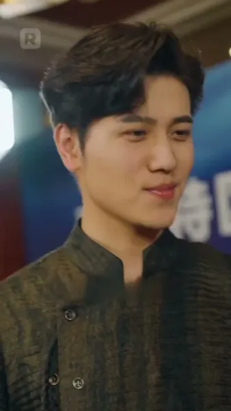 ตัวตนที่ซ่อนไว้ของเขา