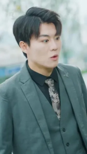 ตัวตนที่ซ่อนไว้ของเขา