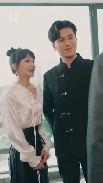 ตัวตนที่ซ่อนไว้ของเขา