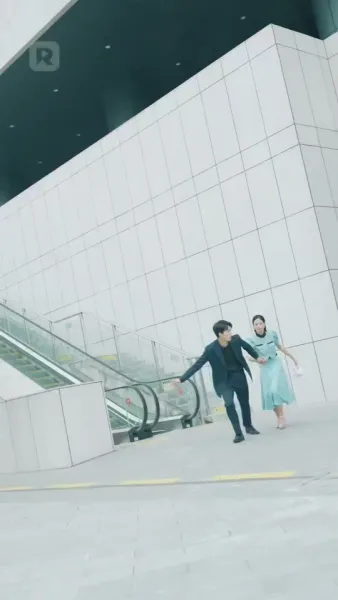 ตัวตนที่ซ่อนไว้ของเขา