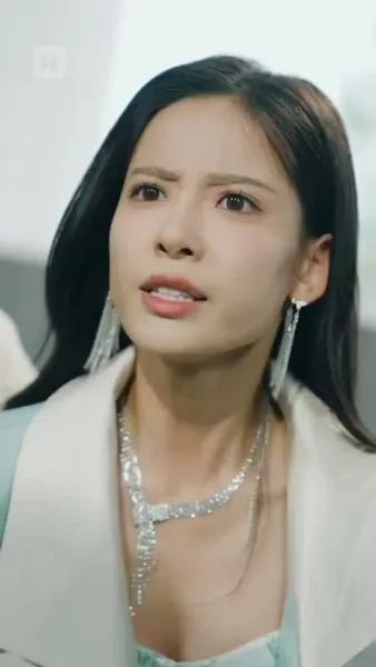 ตัวตนที่ซ่อนไว้ของเขา