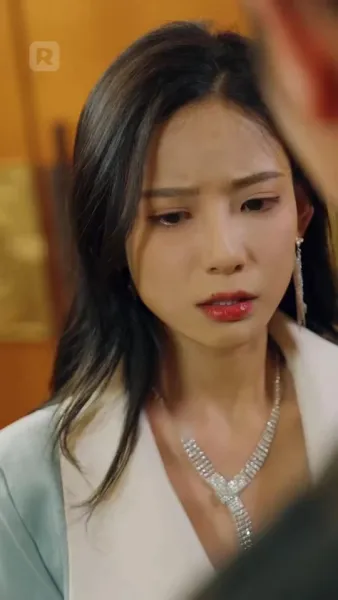 ตัวตนที่ซ่อนไว้ของเขา