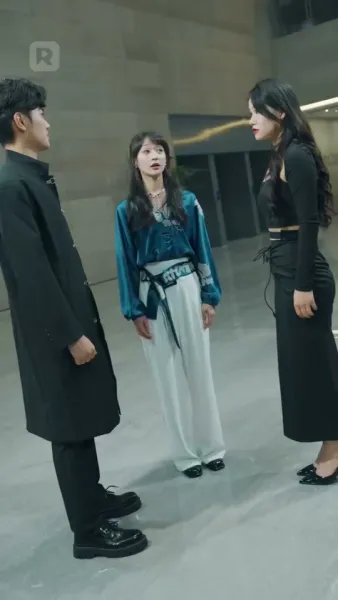 ตัวตนที่ซ่อนไว้ของเขา