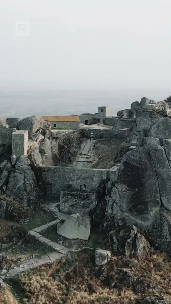 รหัสสืบทอดตำนาน