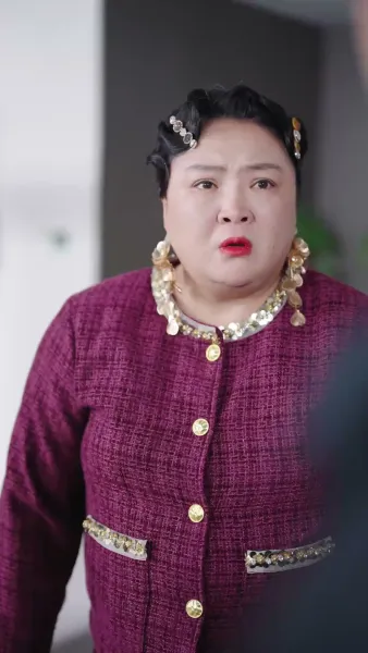 คุณหนูใหญ่ในสมรภูมิออฟฟิศ