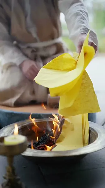 ย้อนยุคมารักษาใจ