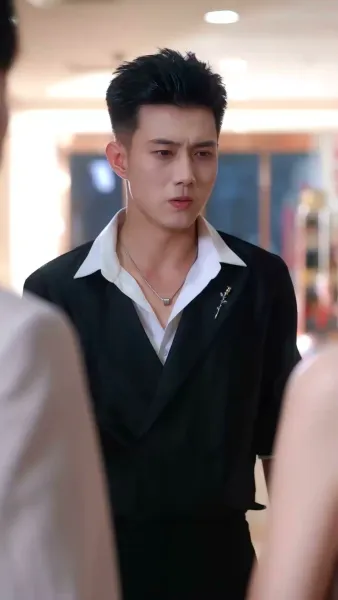 เปลวรักใต้เงากฎหมาย 