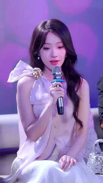 เปลวรักใต้เงากฎหมาย 