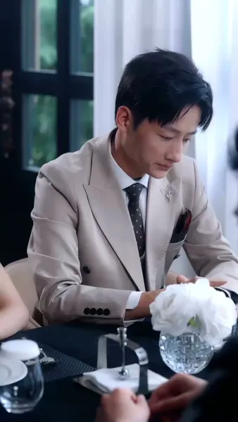 เปลวรักใต้เงากฎหมาย 