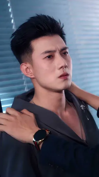 เปลวรักใต้เงากฎหมาย 