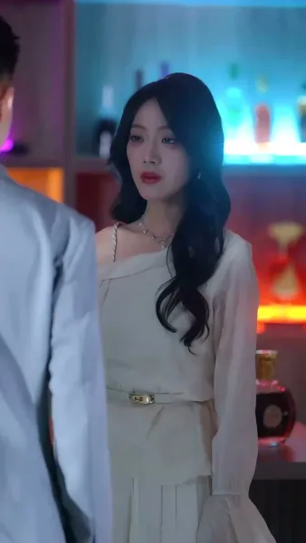 เปลวรักใต้เงากฎหมาย 