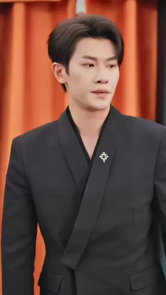 ปิ๊งรักพี่ชายเพื่อน