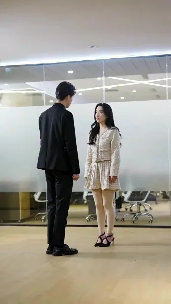 รักร้าว ก้าวสู่ตัวตนใหม่